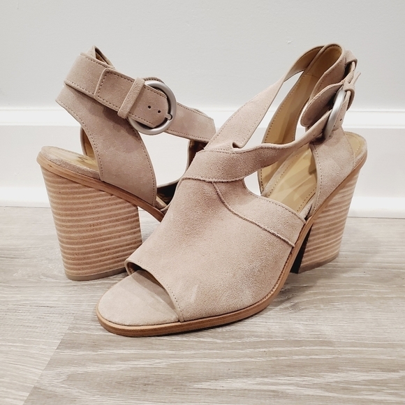 NEW MARC FISHER LTD Vega  Block Heel TaupeSandals - Picture 2 of 12